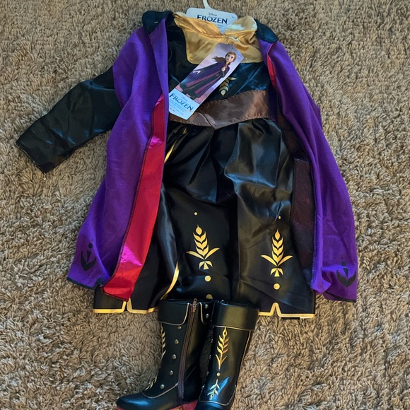 Disney frozen anna outfit with real boots - Picture 6 of 9
